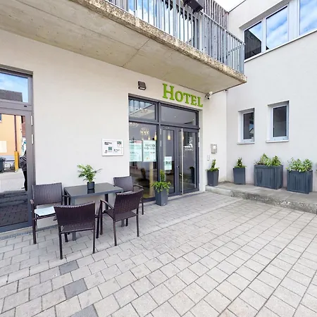 Hotel Stadthotel Und Restaurant Am Tirschenreuth